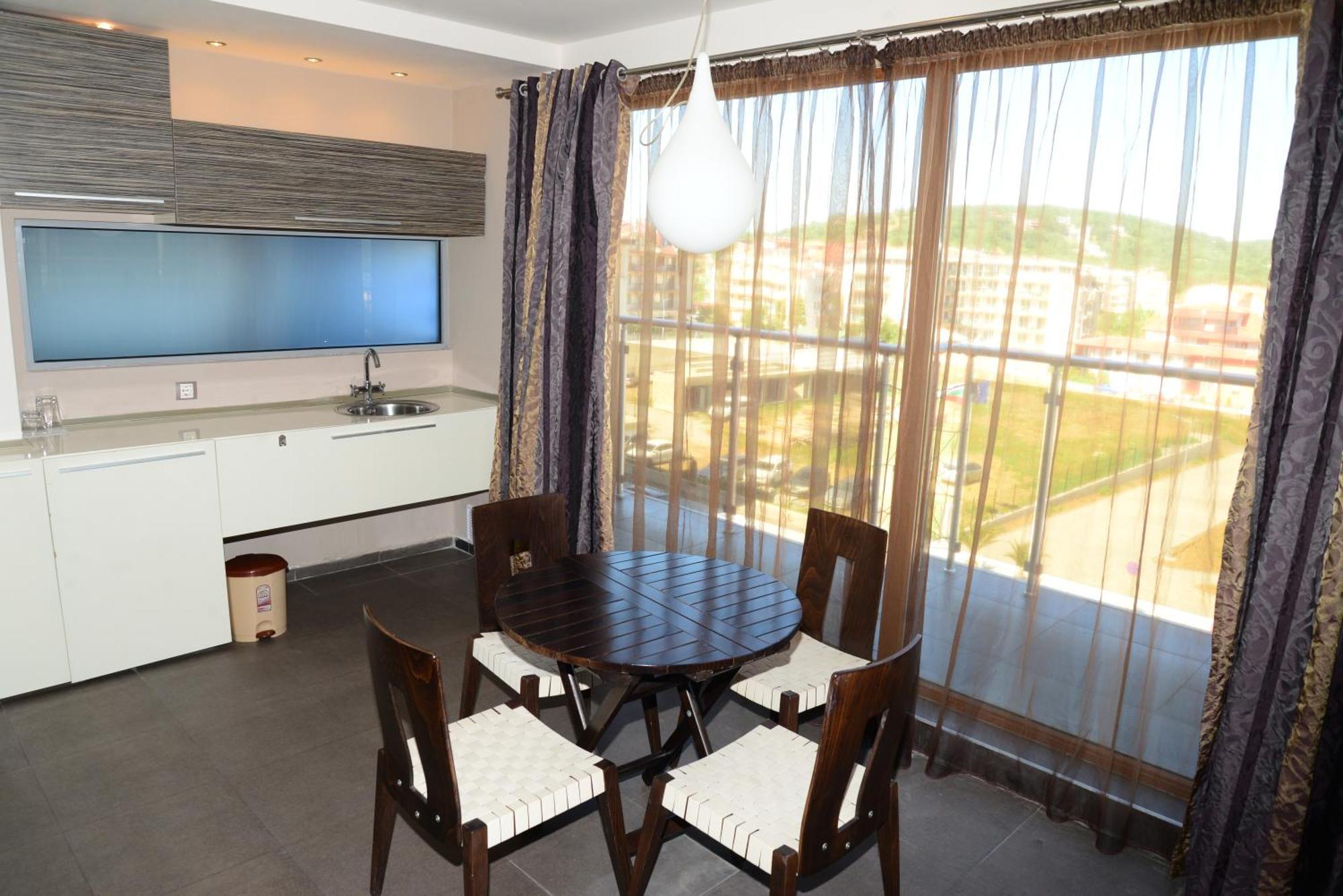 North Beach Hotel Приморсько Екстер'єр фото